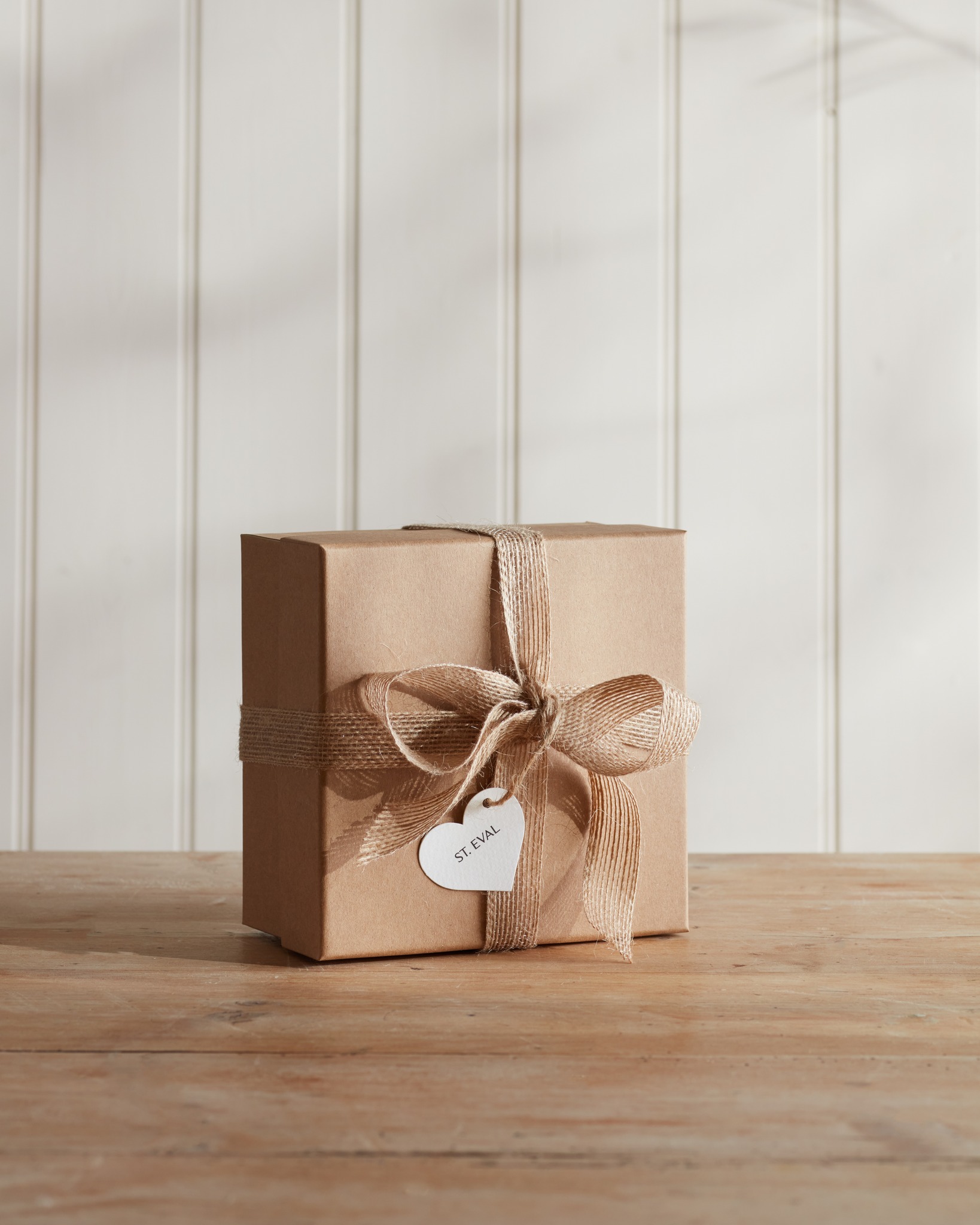 st eval gift box